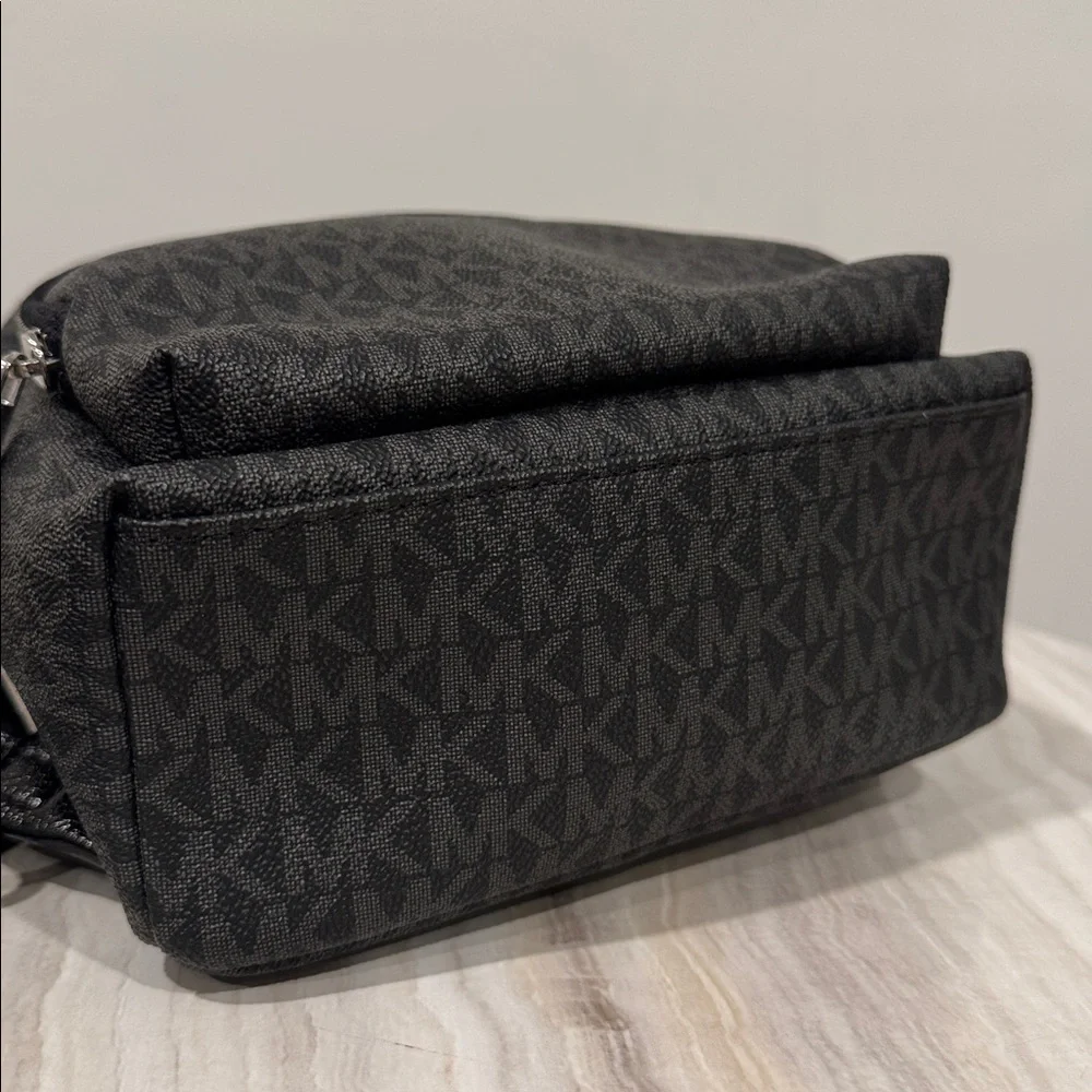 Michael Kors Backpack Erin Signature Backpack - Picture 9 of 17
